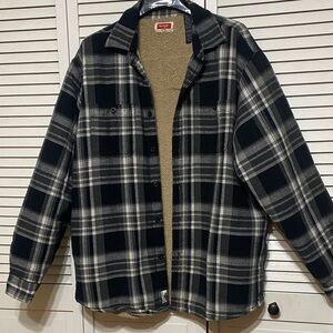 Wrangler Sherpa Lined Plaid Flannel o Jacket size XL